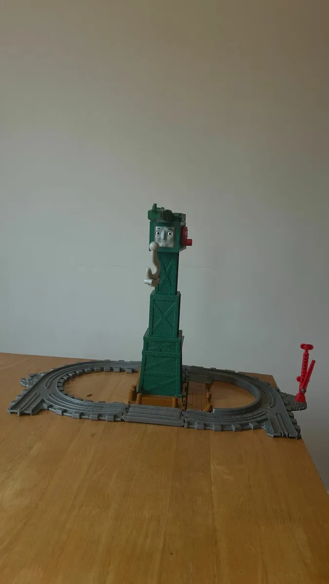 Thomas The Tank Engine - Tracks and Buildings - Image 2