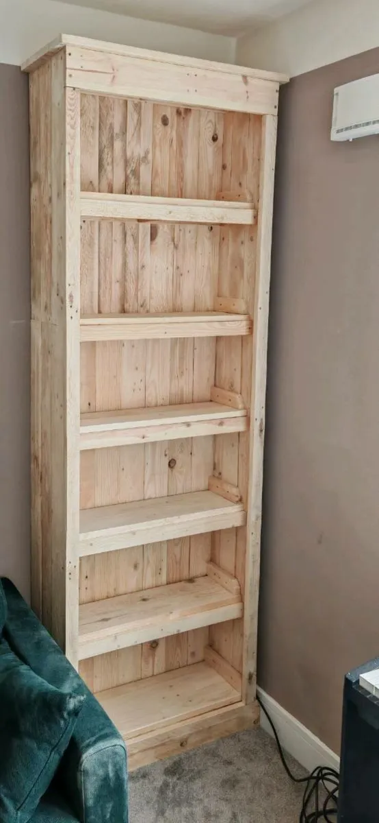 Handmade rustic bookcase - Image 4