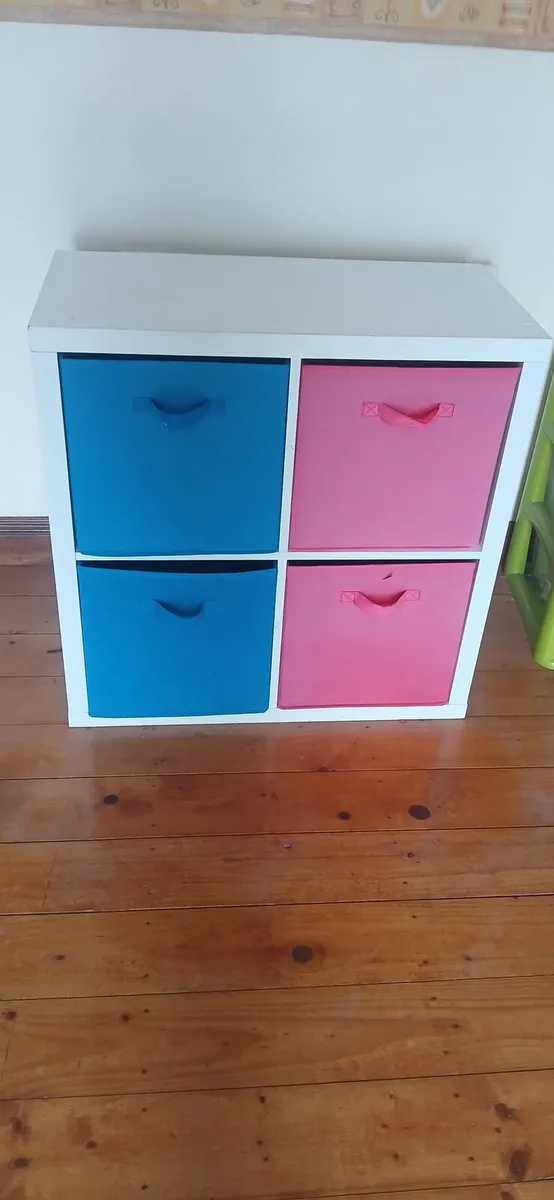 Kids storage unit