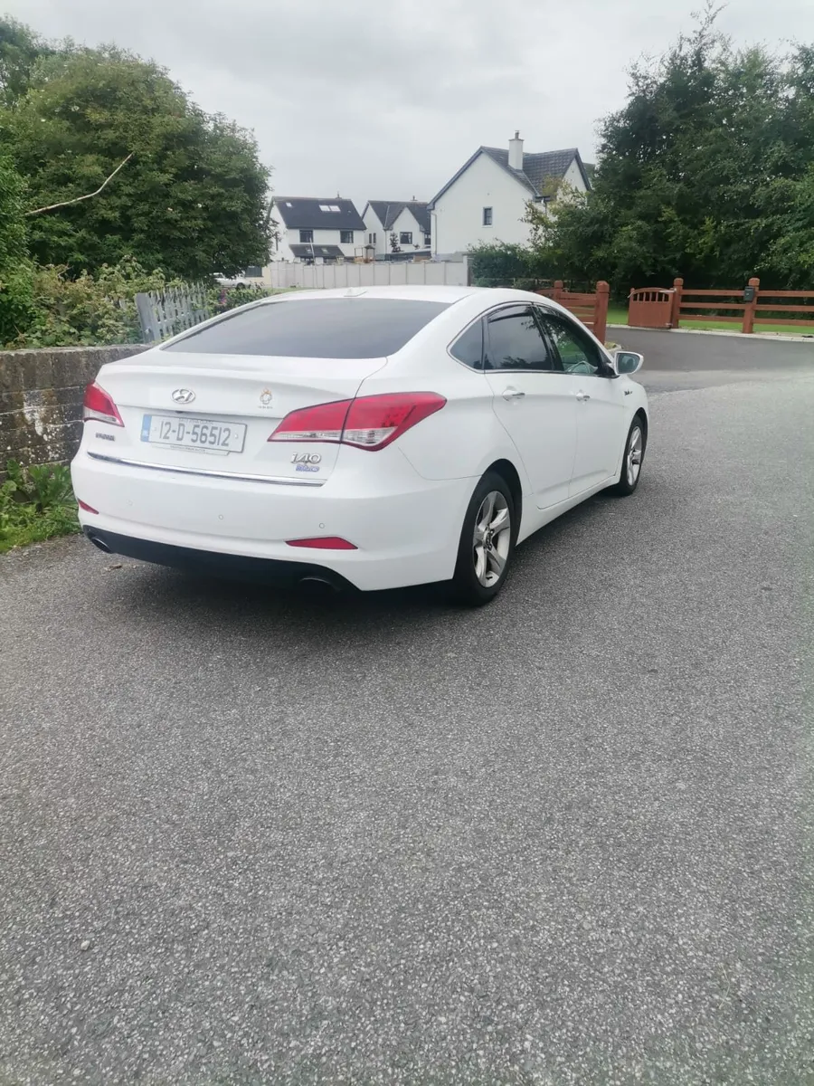 Hyundai i40 diesel manual - Image 2