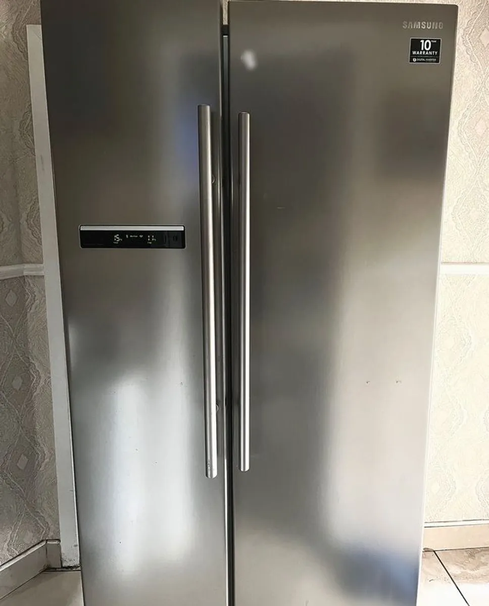 Samsung American Fridge Freezer - Image 1