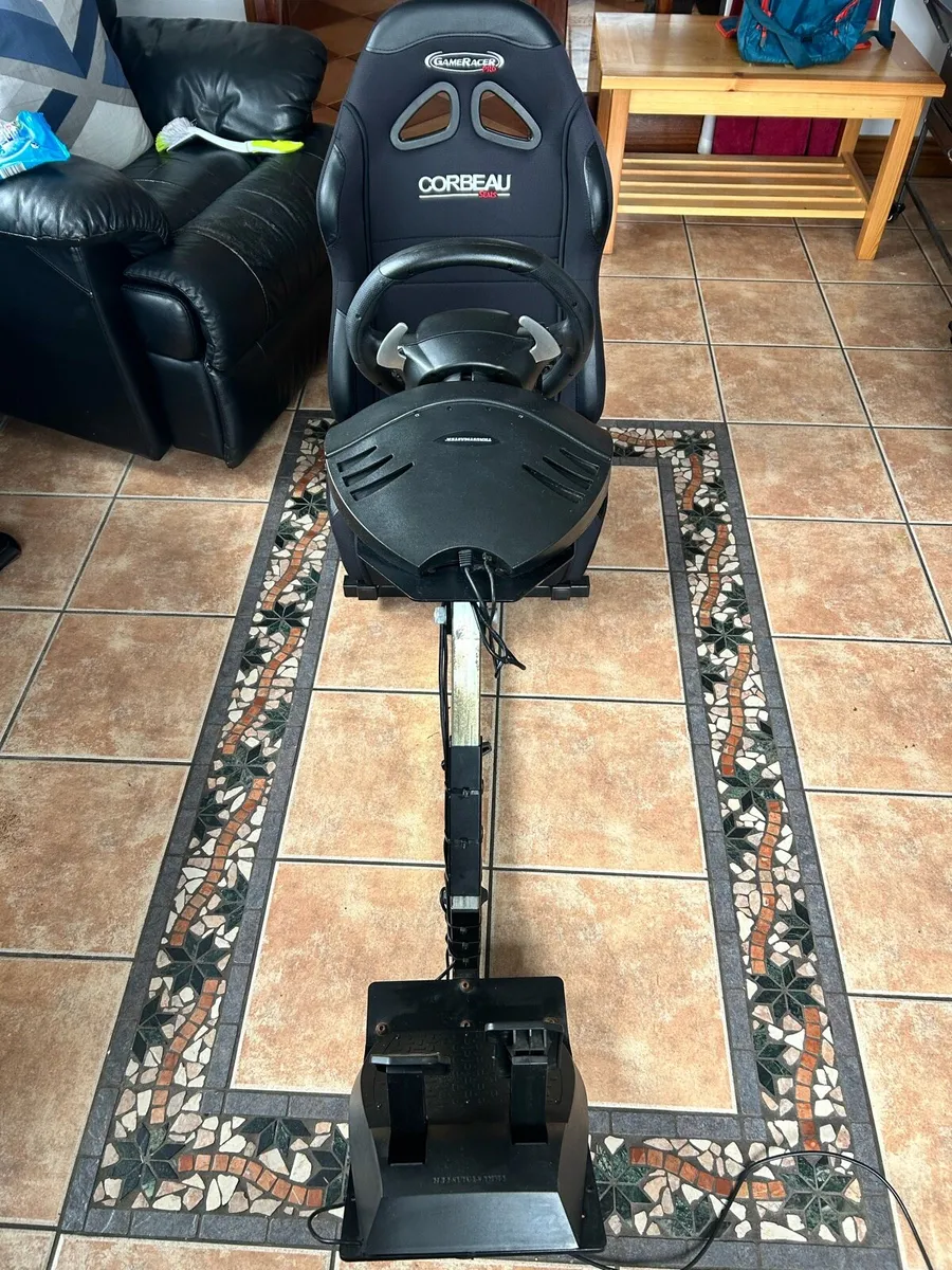 Gaming wheel and seat - Image 1