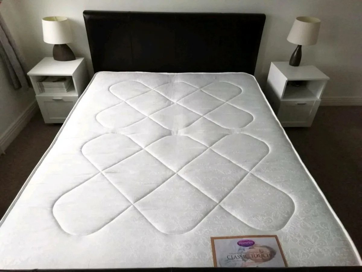 King size bed - Image 4