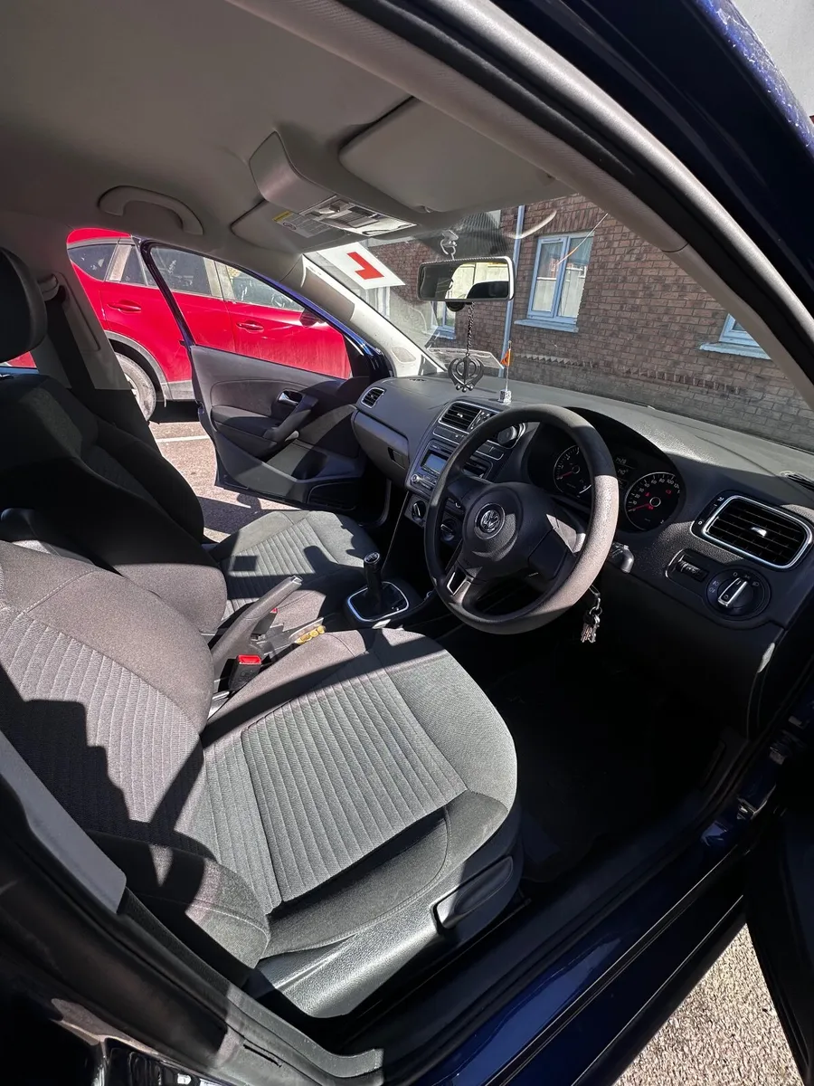 Volkswagen Polo 2010 - Image 3
