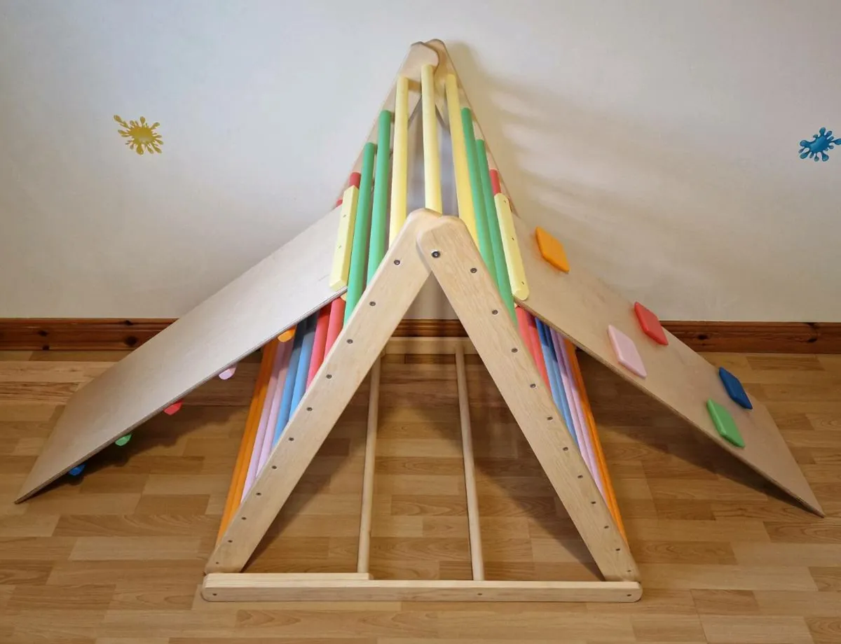 Pikler climbing triangle - Image 2