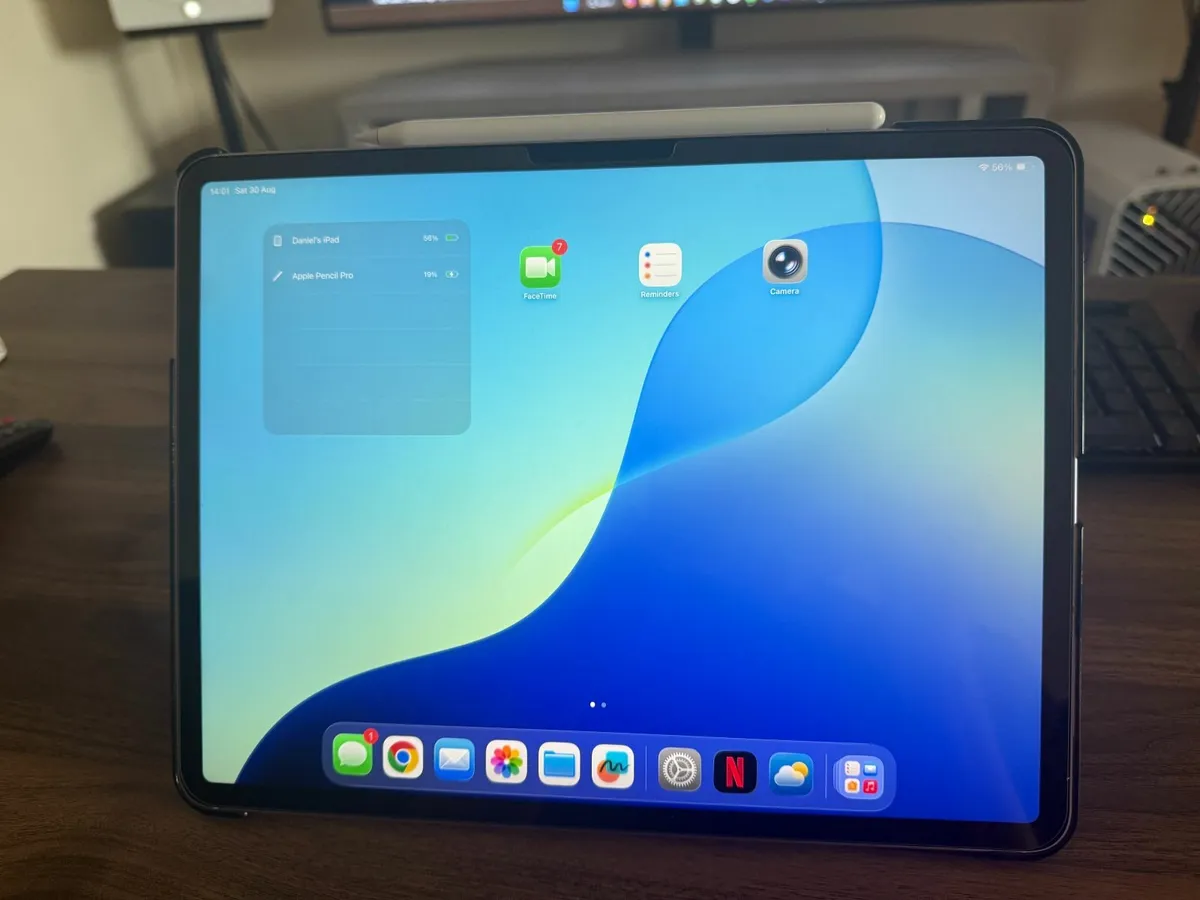 13" Ipad Air 6th gen (M2 chip) WIFI+Cellular - Image 1