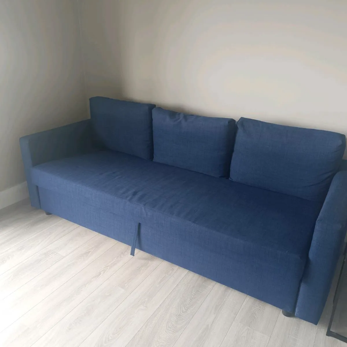 Couch for sale - Image 1