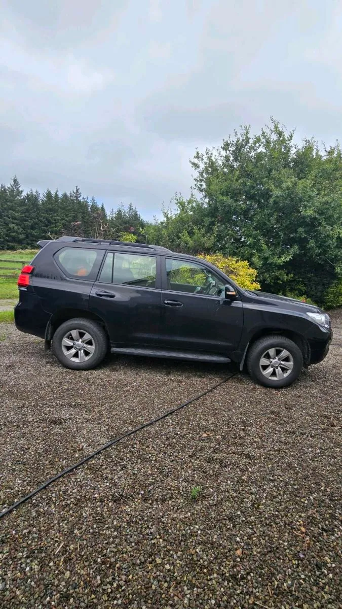 2022 Toyota Land Cruiser Business class 5 seater - Image 2