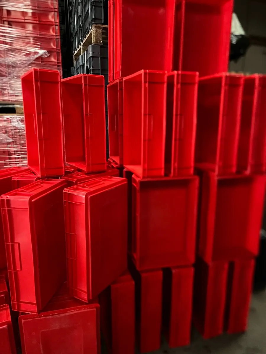 Storage containers - Image 1