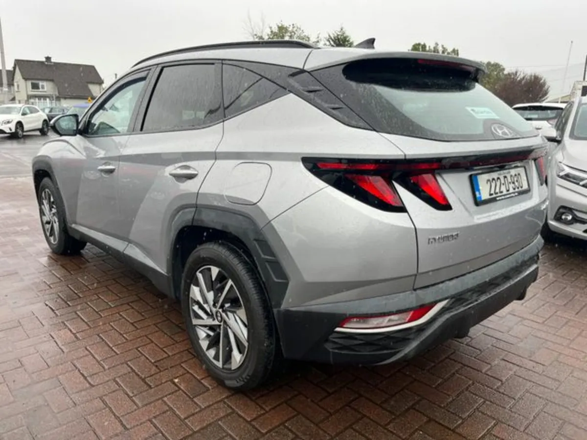 Hyundai Tucson ** LEATHER **Executive 5DR - Image 3
