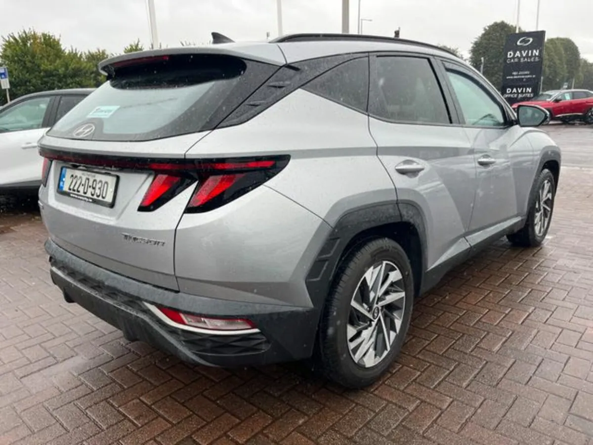 Hyundai Tucson ** LEATHER **Executive 5DR - Image 4