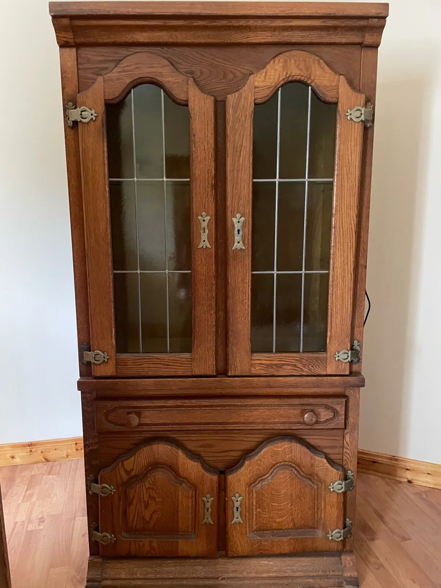 Cabinets - Image 2