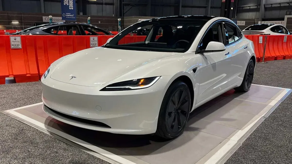 2025 252 Tesla Model 3 full taxi ready RENT TO BUY - Image 3