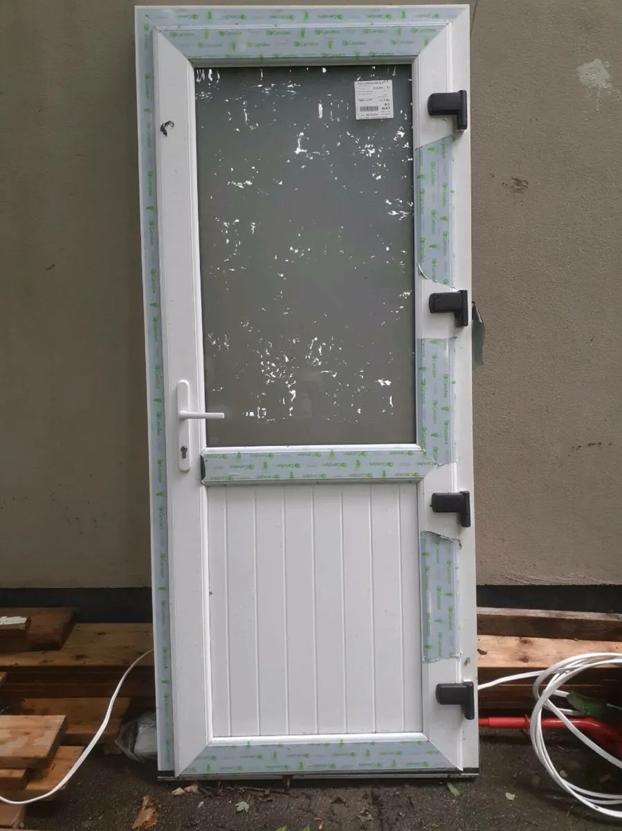 Door PVC - Image 1