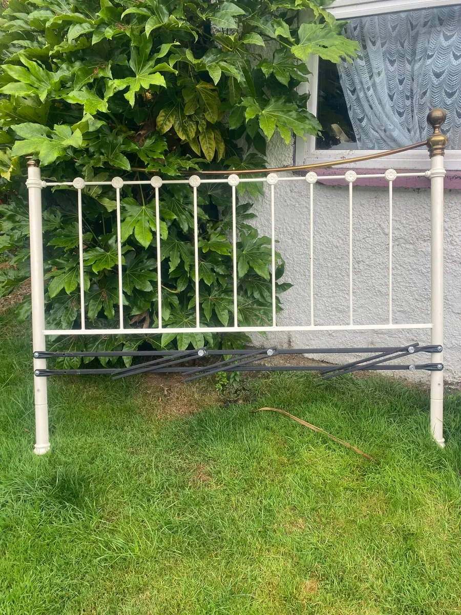 Wrought iron head board - Image 2
