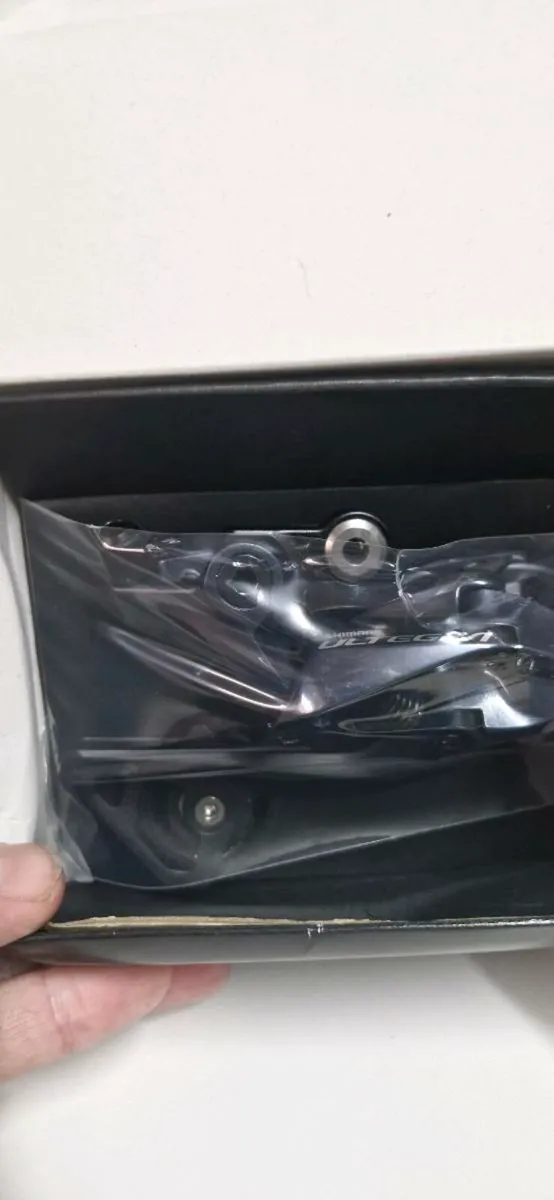 Ultegra rear derailleur - Image 1