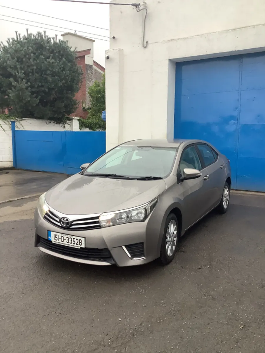 Toyota Corolla 2015 - Image 1