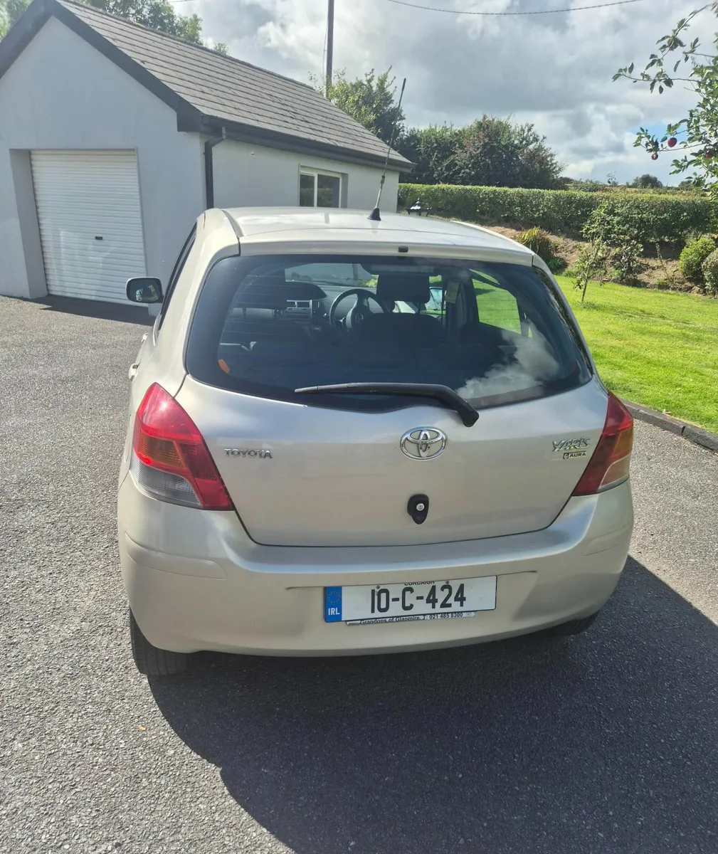 Toyota Yaris 2010 - Image 3