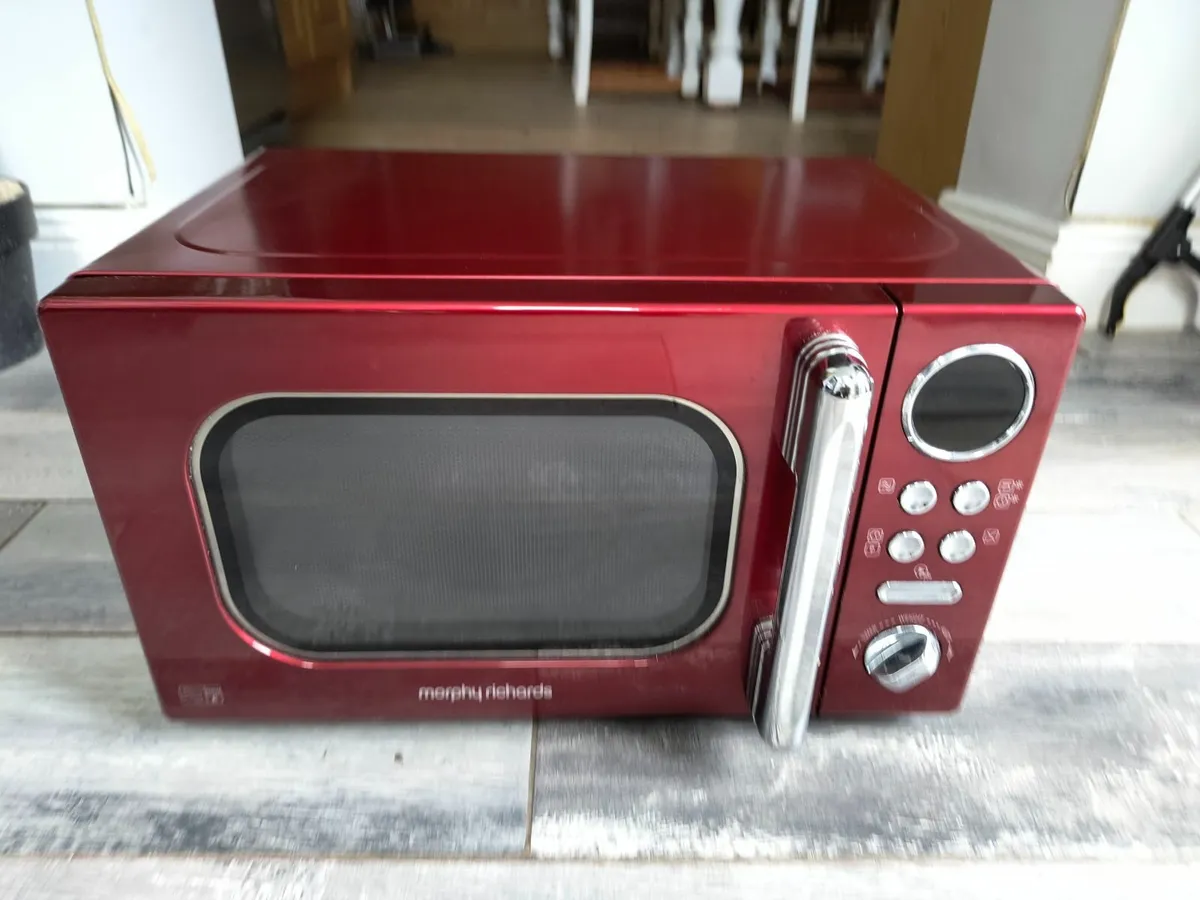 Morphy Richards Microwave 23L 800w Limited Ed. Red - Image 2