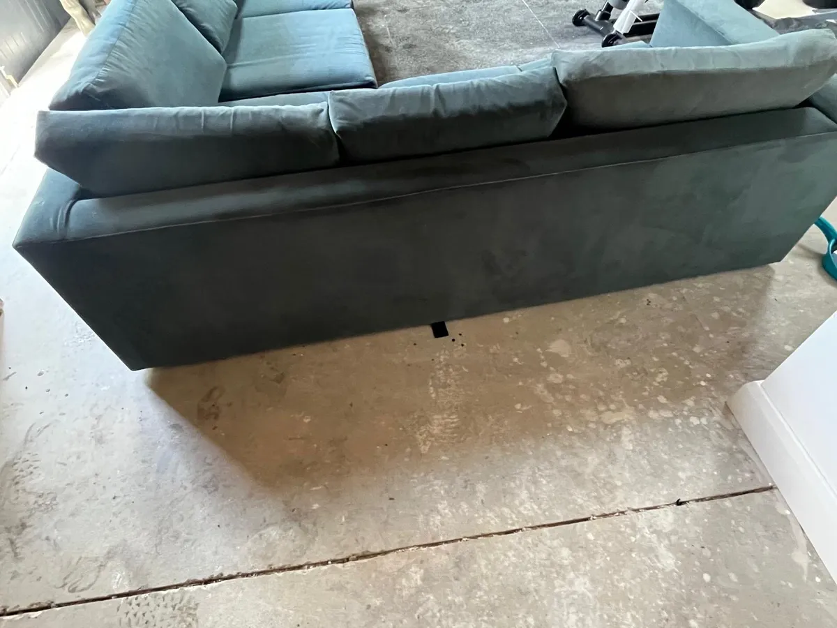 Couch for sale - Image 3