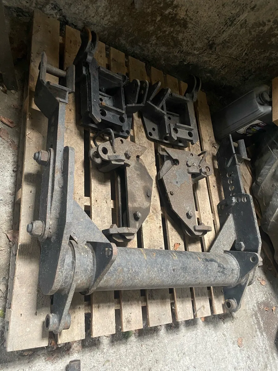 Sub frame - Image 1