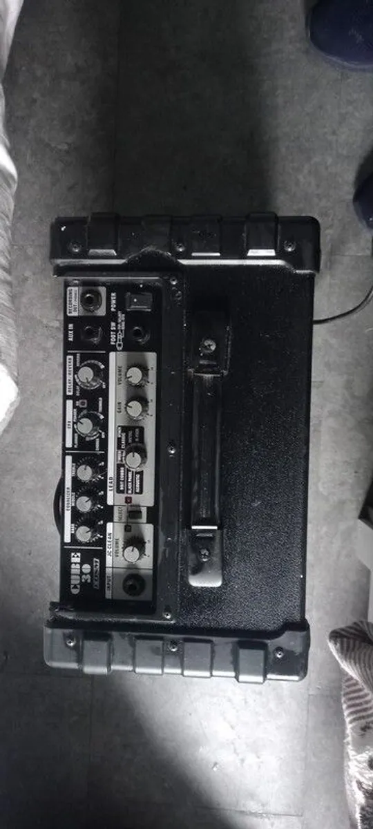 guitar amplifer - Image 1