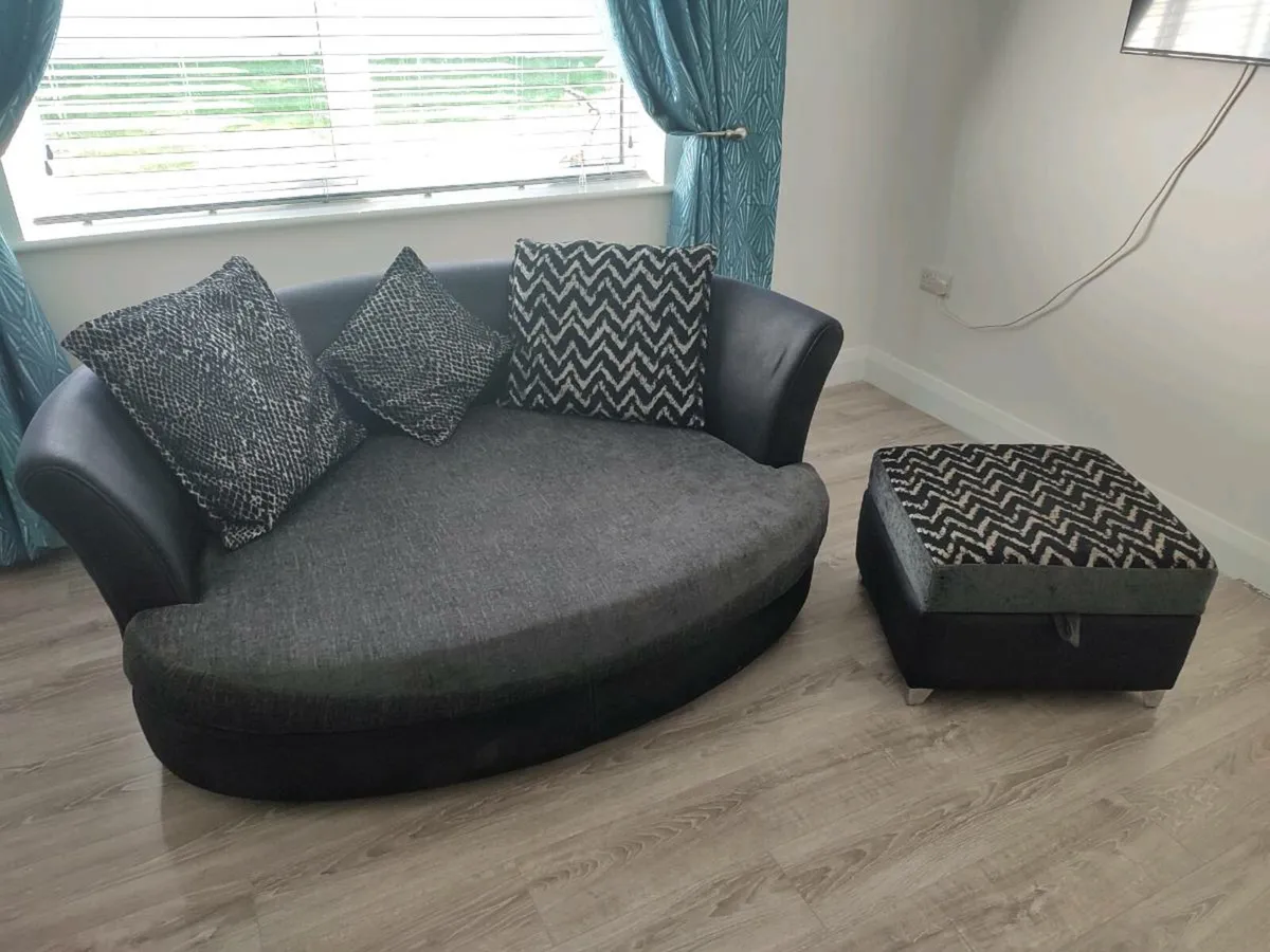 Sofa - Image 2