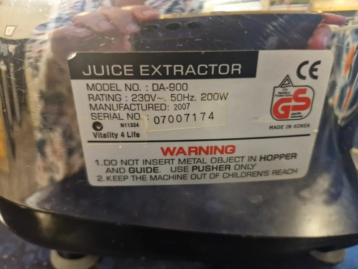 Vitality 4 Life Cold Press Juicer - Image 2