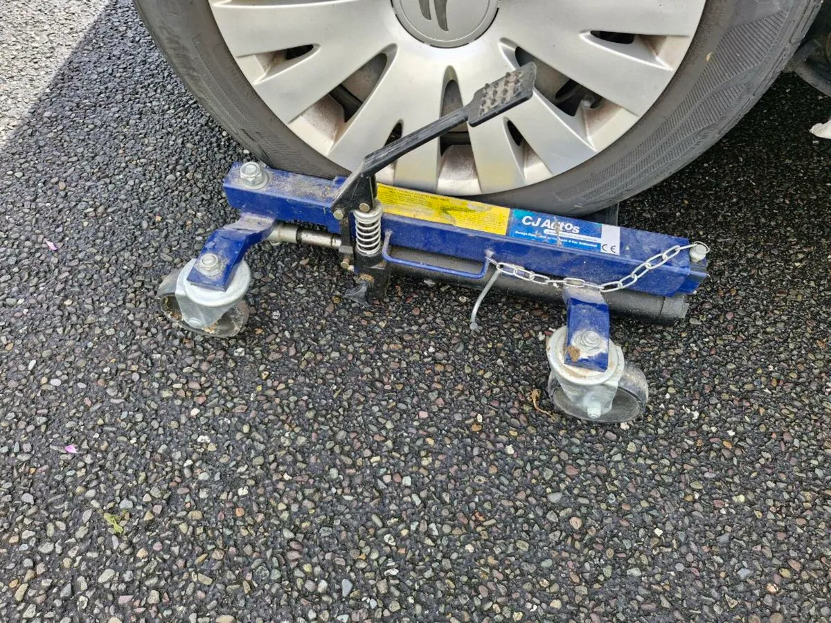 Hydraulic car movers - Image 3