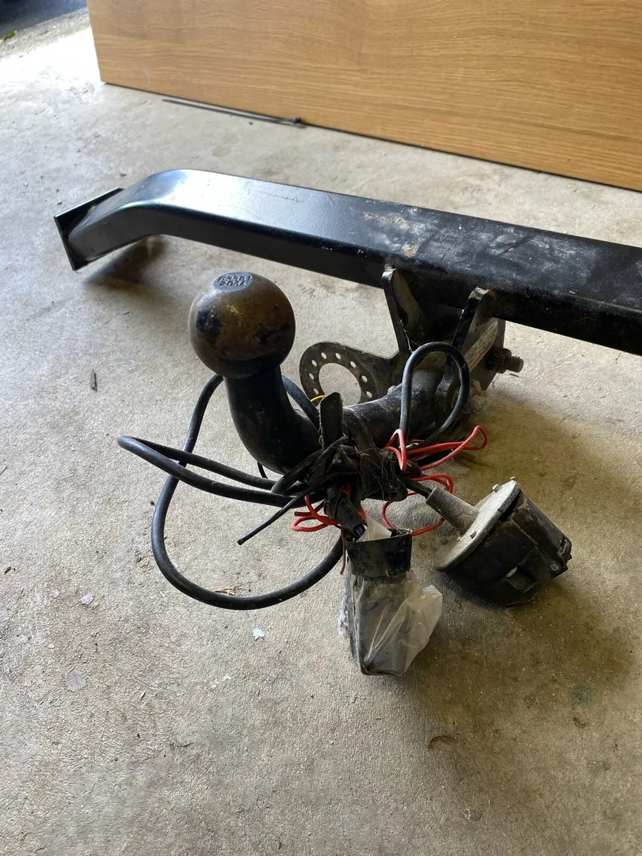 Tow Bar - Image 3