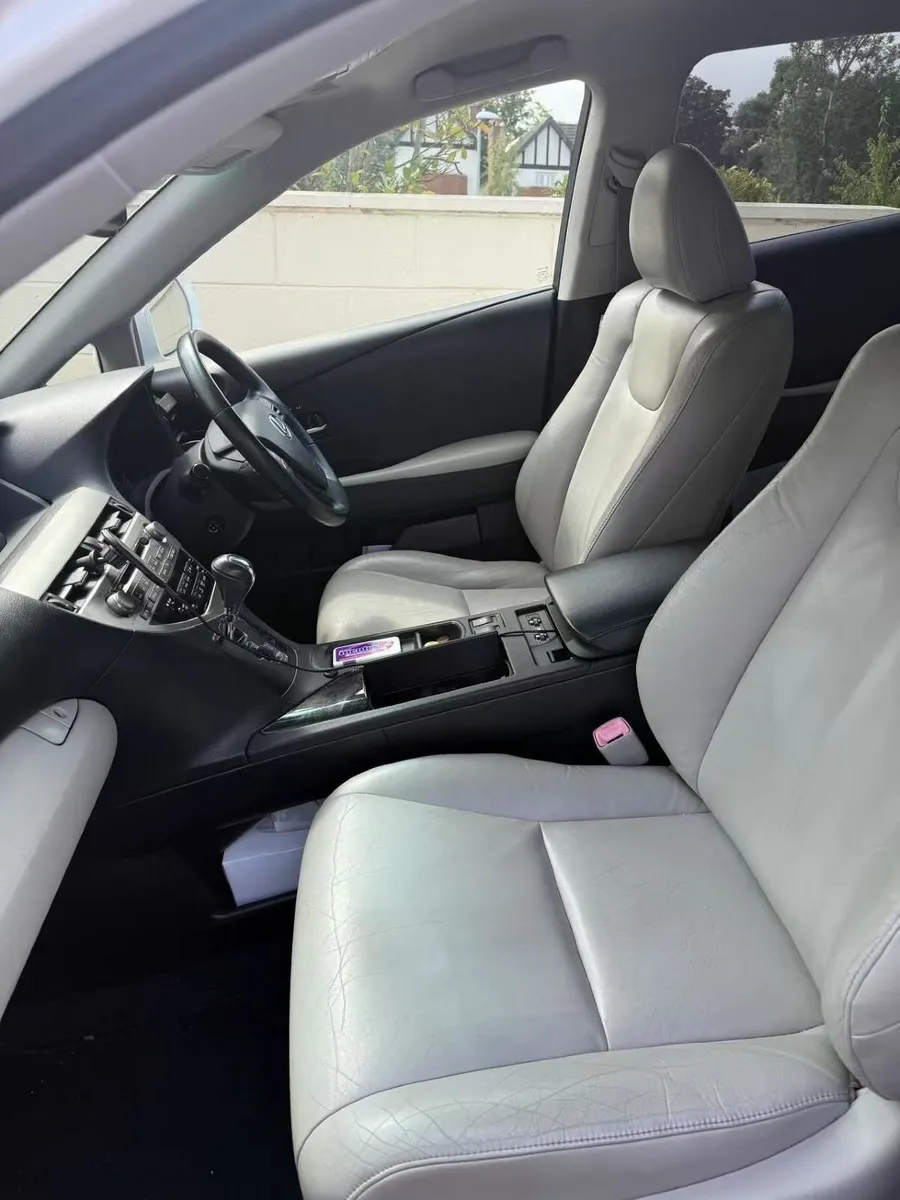 Lexus RX 450 2010 - Image 4