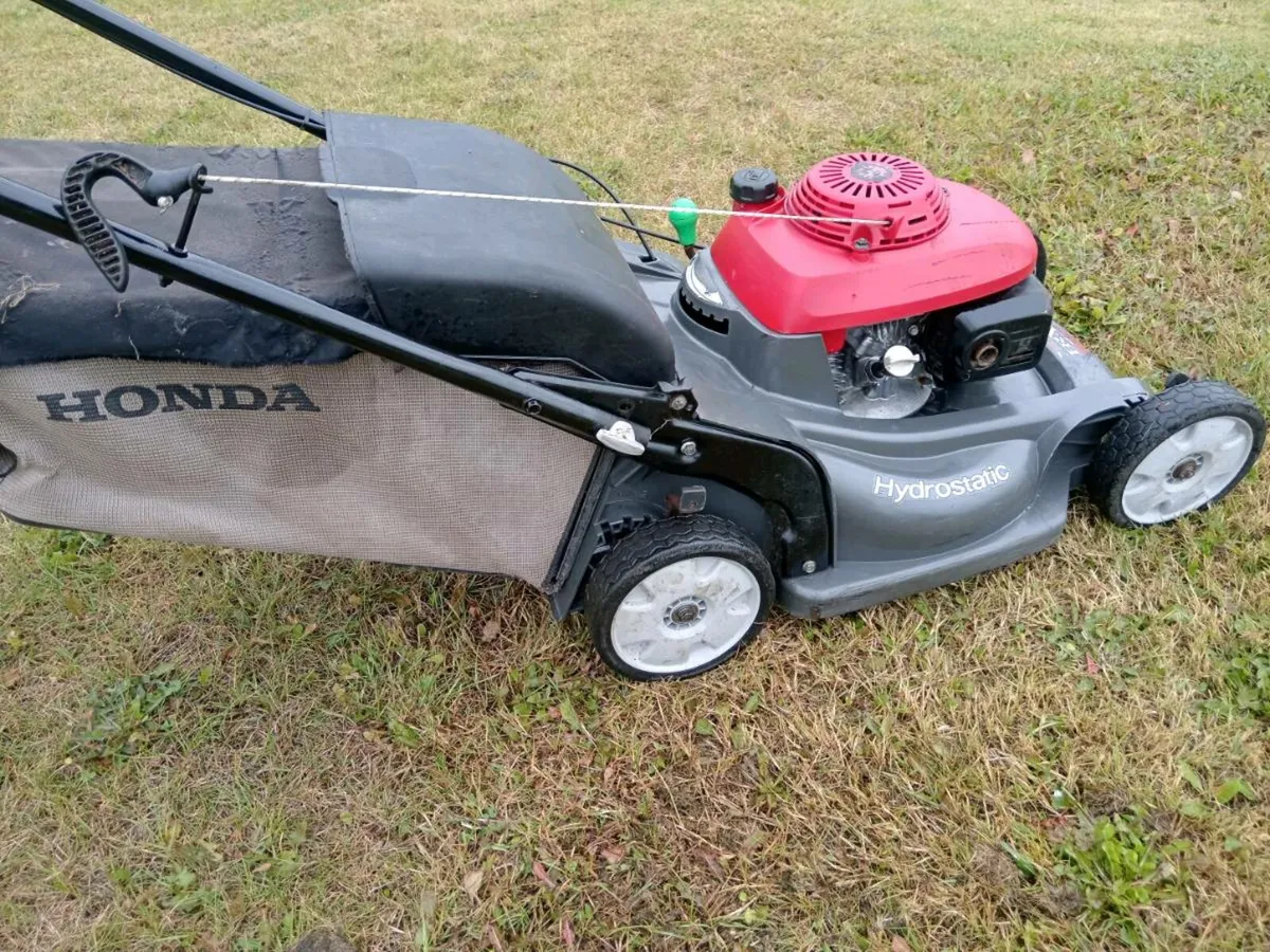 Lawnmowers - Image 4