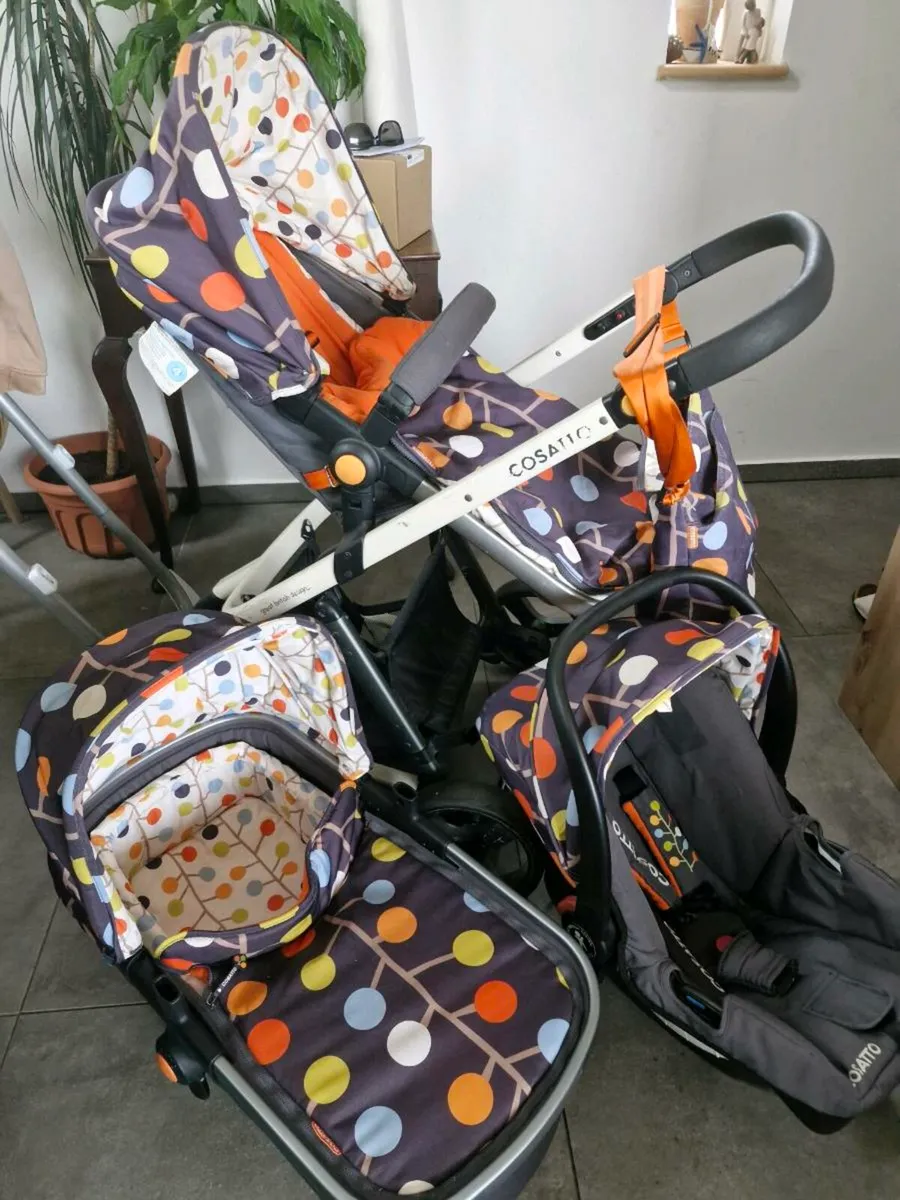 Cosatto giggle 2 travel system