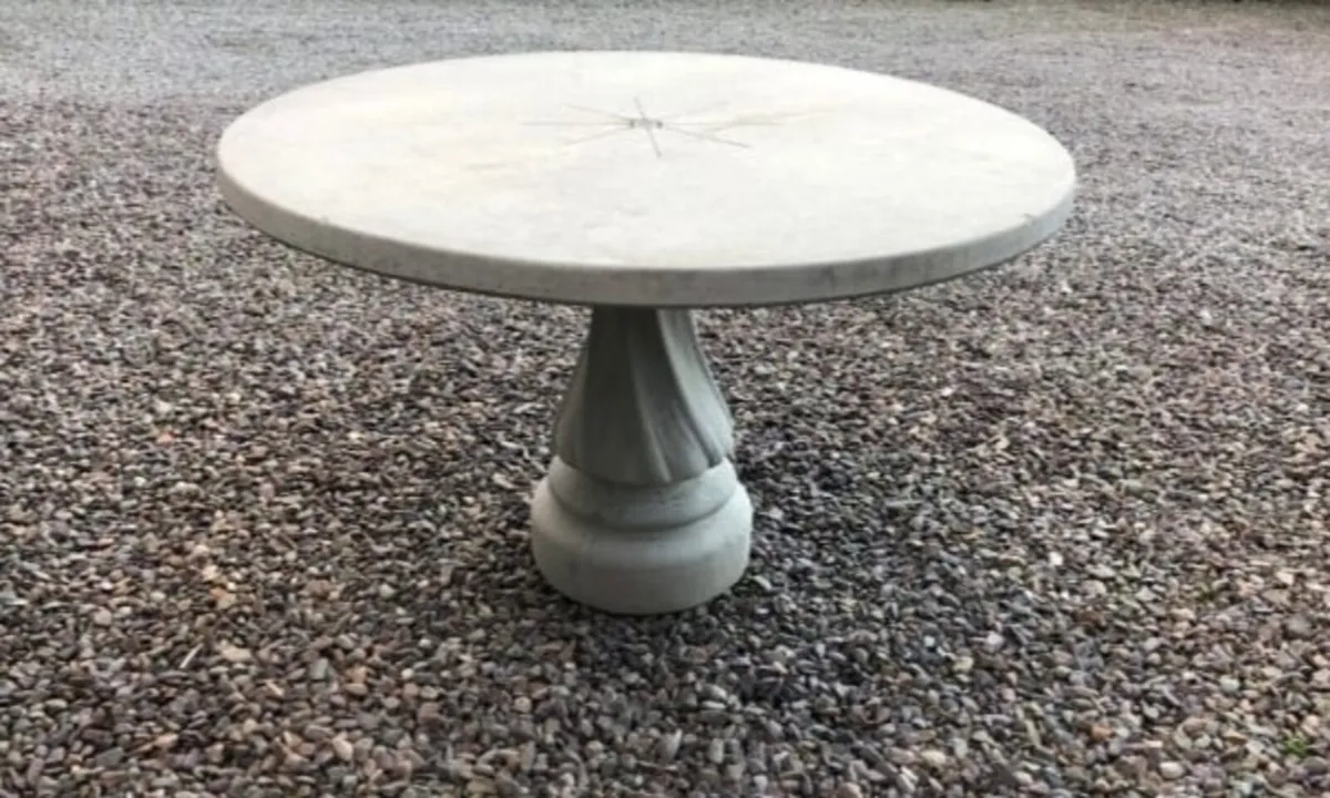 Concrete garden table and chairs - Image 1