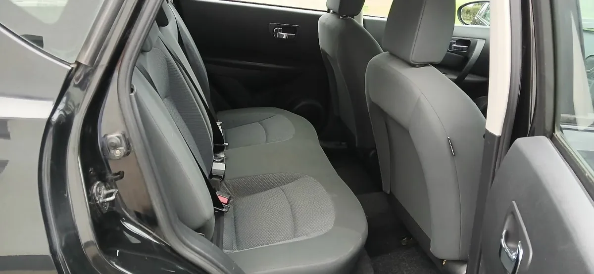 Nissan Qashqai 2011 - Image 1