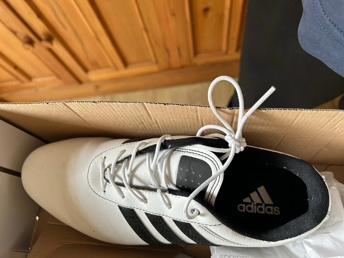 Adiddas Golf Shoes - Image 3