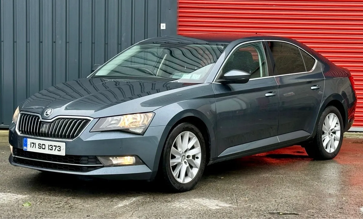 SKODA SUPERB 2.0 TDI SE BUSINESS - Image 1