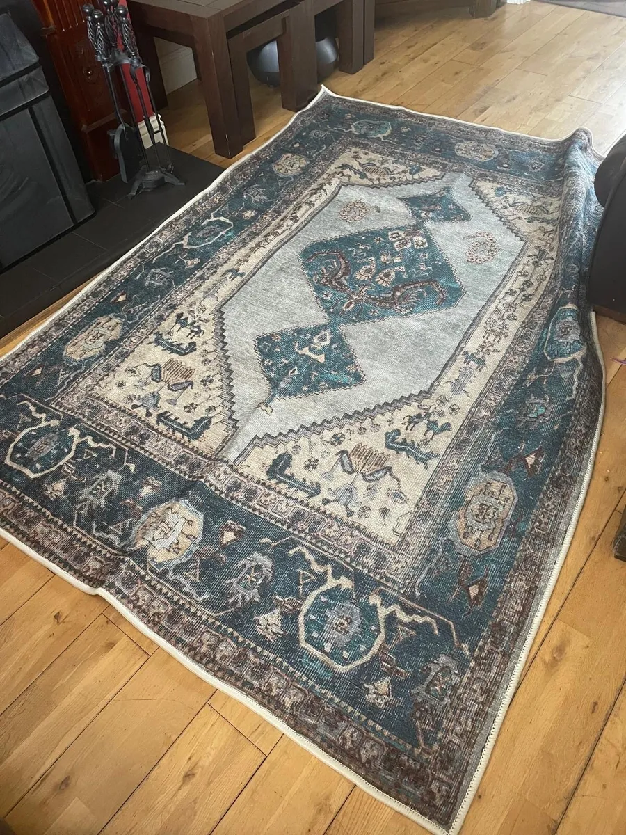 Rug - Image 1