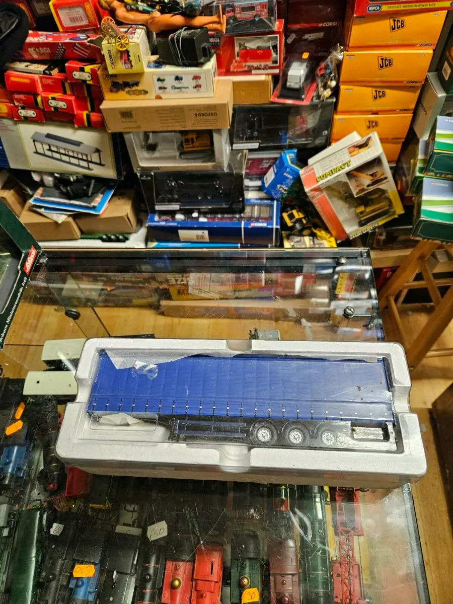 Corgi Trailer 1.50 - Image 1