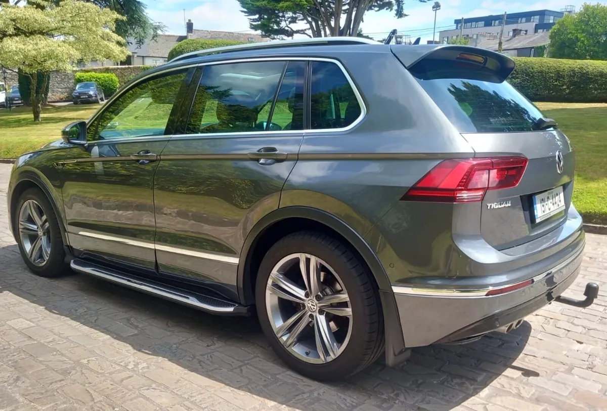 2019 Volkswagen Tiguan R line high spec - Image 3