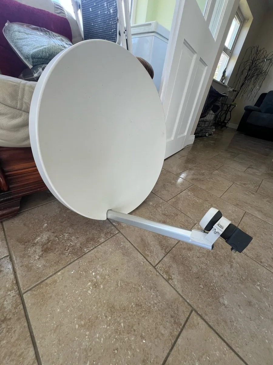 60cm Fibreglass Satellite Dish - Image 2