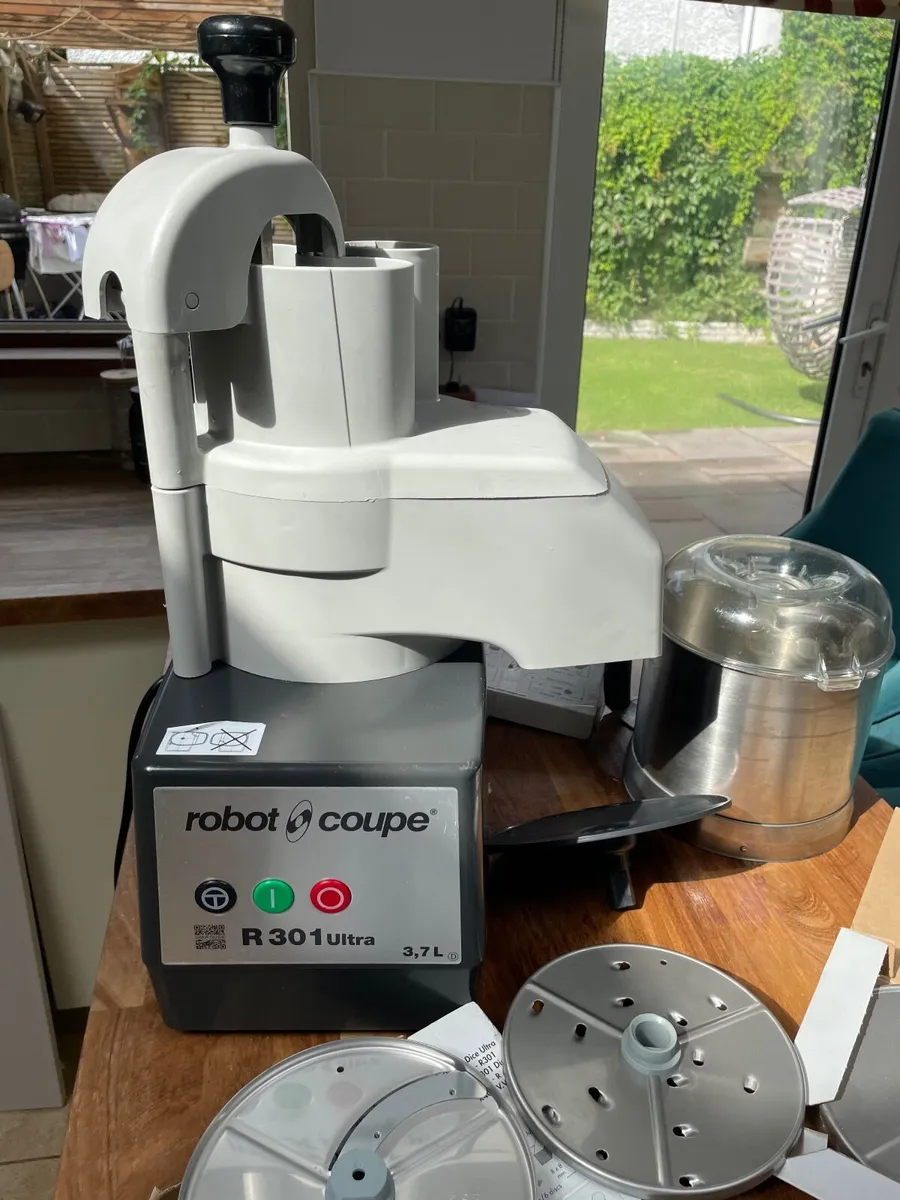 Robot coupe R301 Ultra 3.7L catering equipment - Image 4