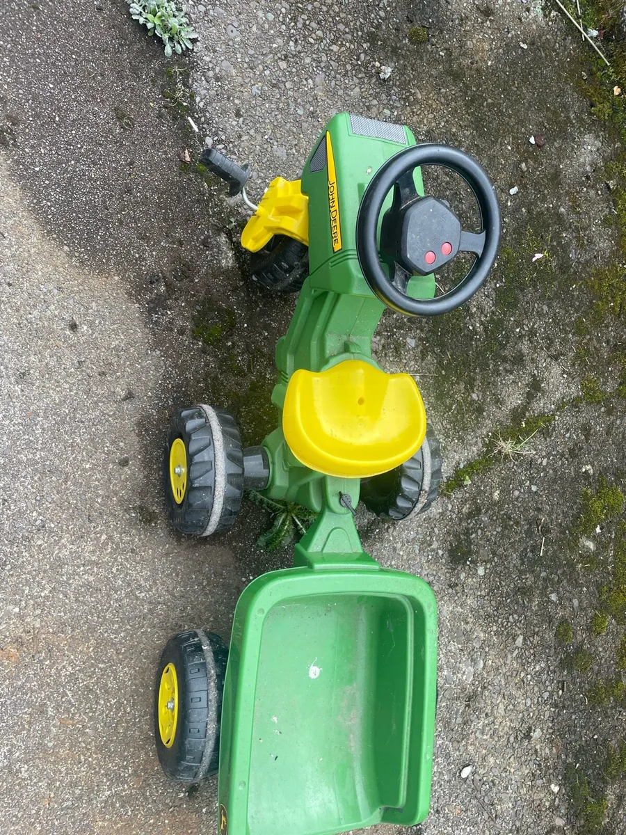 John deer ride on - Image 2