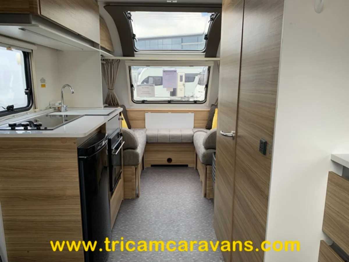 2018 Adria Altea 472 DS Eden 5 Berth - Image 2