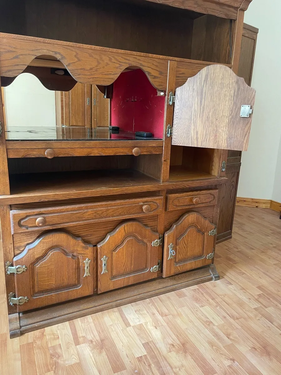 Cabinets - Image 4