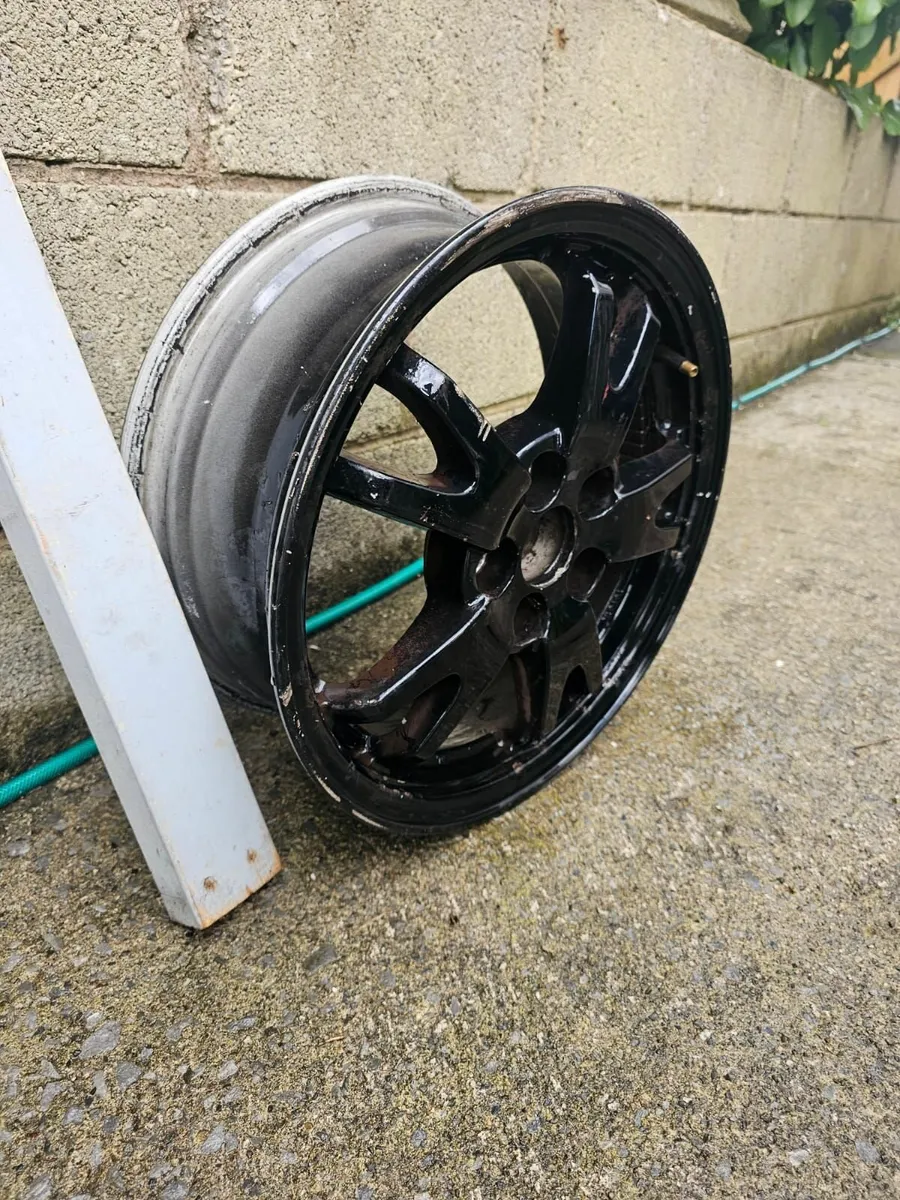 Genuine 15" Inch Alloy wheel Rim - Image 1