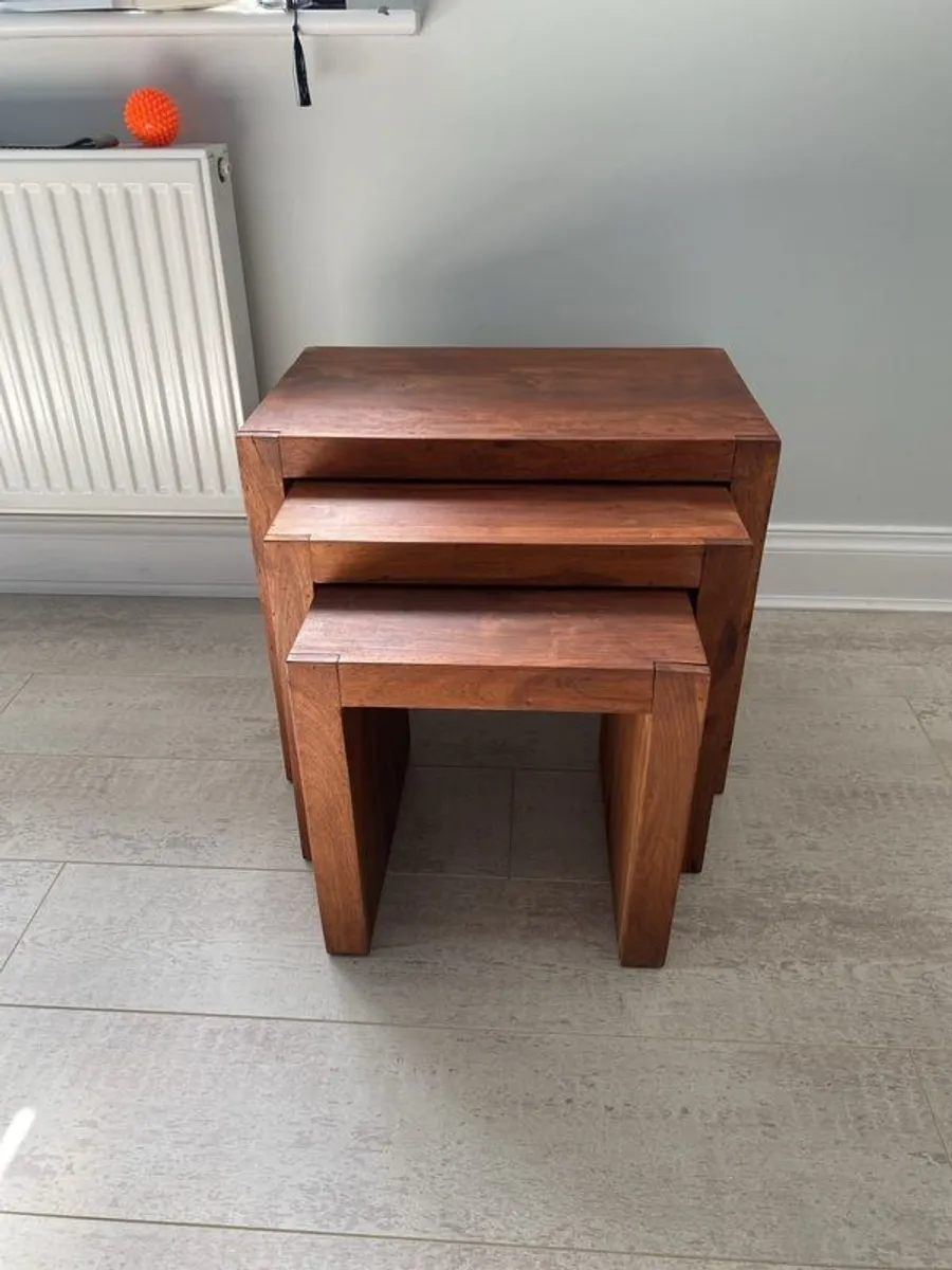 Nest tables - Image 1
