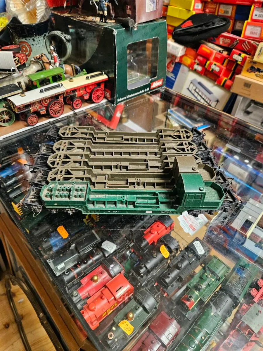 Hornby Triang OO Gauge Wagons - Image 3