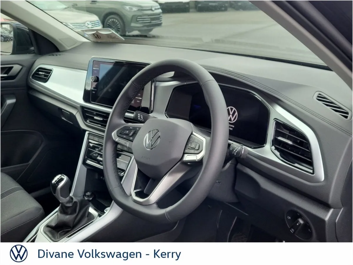 Volkswagen T-Roc Edition 75 2.0 TDI 116 BHP - Image 4