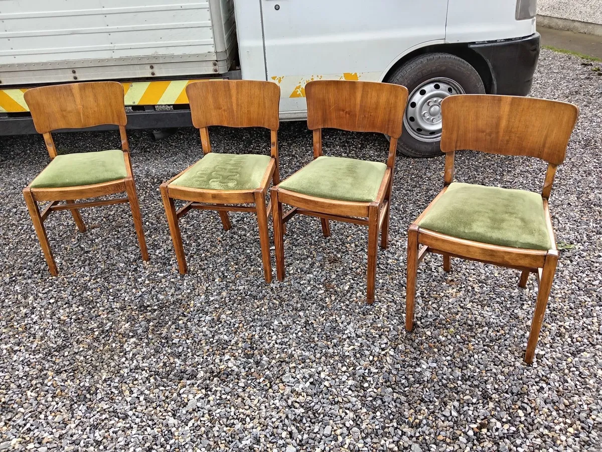 4 retro chairs - Image 2